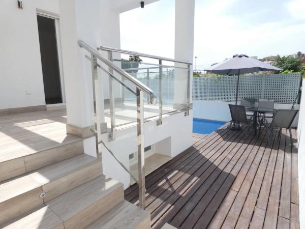 Casa independiente en avenida de Coloma