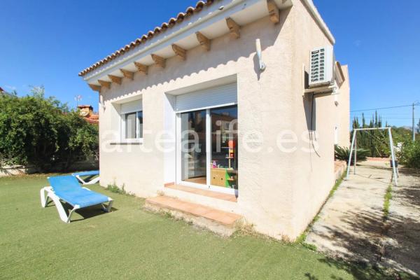 Casa independiente en calle Capellá