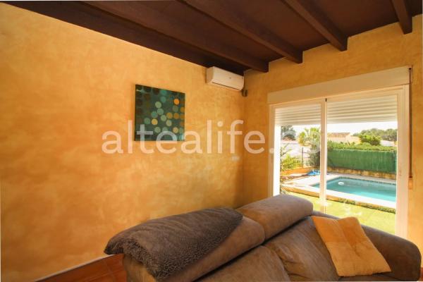 Casa independiente en calle Capellá