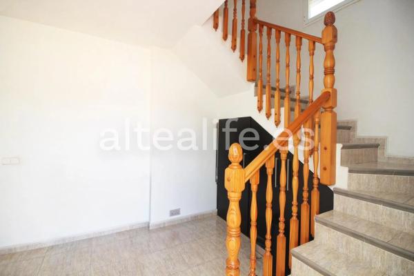 Casa independiente en calle Capellá