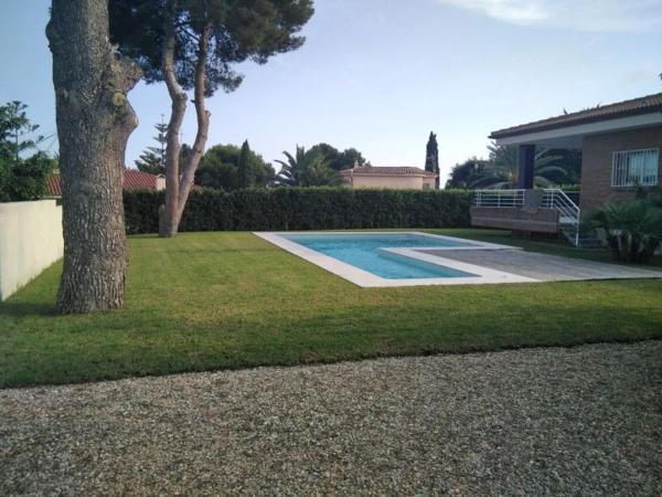 Casa independiente en Urbanizacion Coblanca, 24