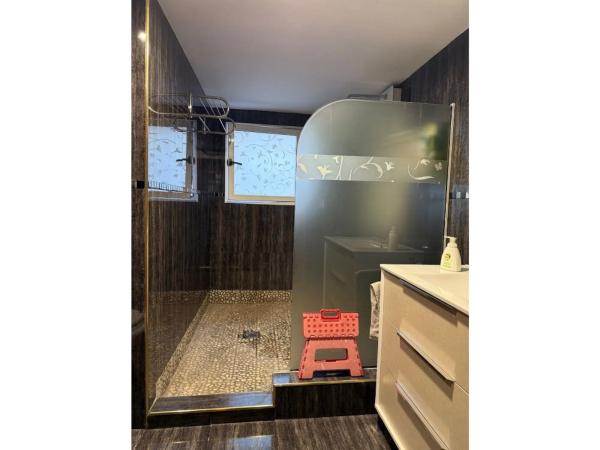 Casa independiente en calle Font Roja