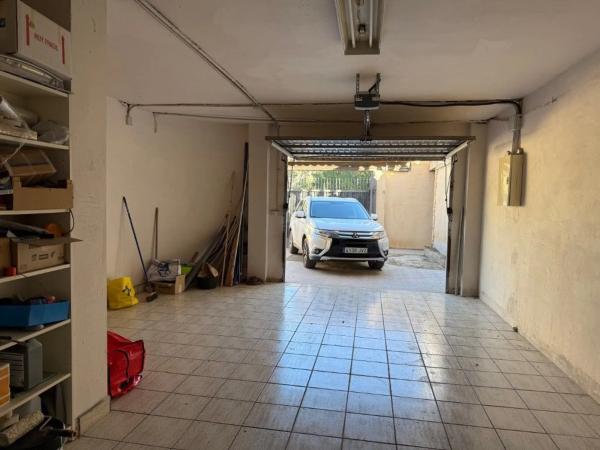 Casa independiente en calle Font Roja