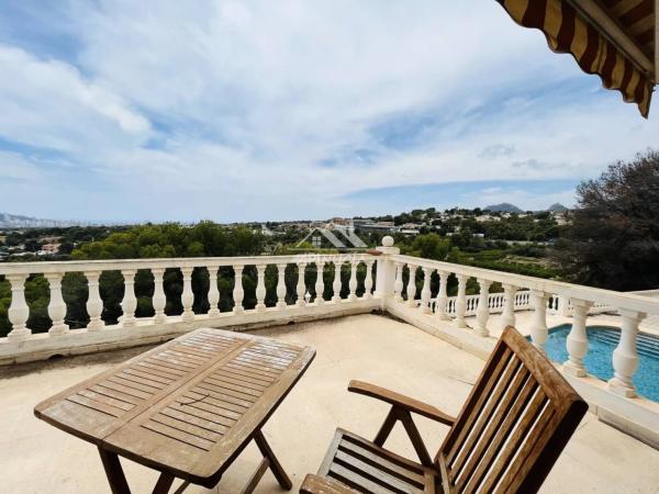 Chalet en calle Serra Montcabrer, 16 -22