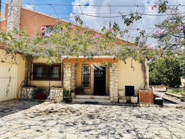 Chalet en calle Serra Montcabrer, 16 -22