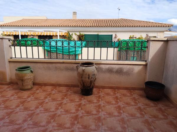 Chalet adosado en calle la Fonteta, 8