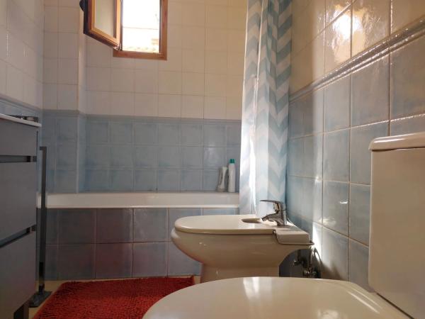 Chalet adosado en calle la Fonteta, 8