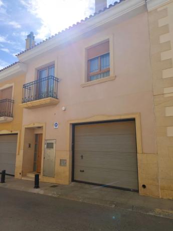 Chalet adosado en calle la Fonteta, 8