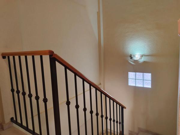 Chalet adosado en calle la Fonteta, 8