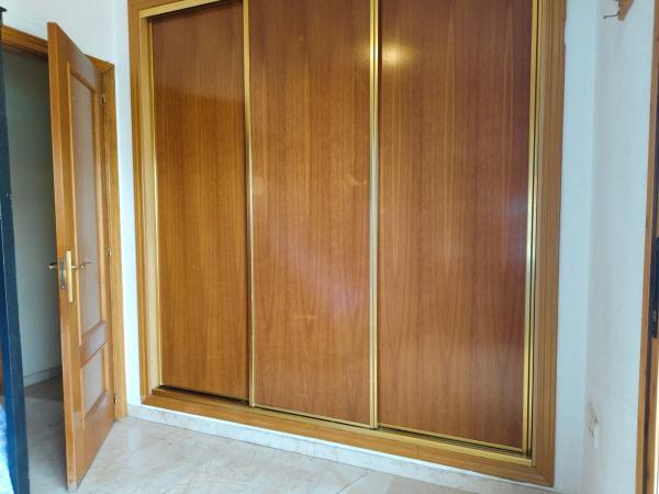 Chalet adosado en calle la Fonteta, 8