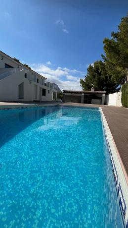 Casa independiente en avenida de Coloma