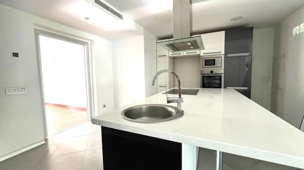 Casa independiente en avenida de Coloma