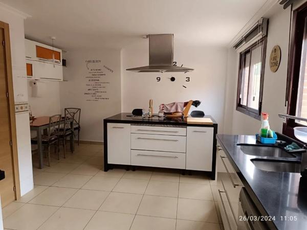 Chalet pareado en calle Mar Mediterrani