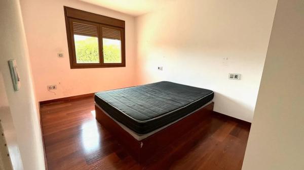 Casa independiente en avenida de Coloma