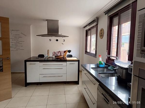 Chalet pareado en calle Mar Mediterrani