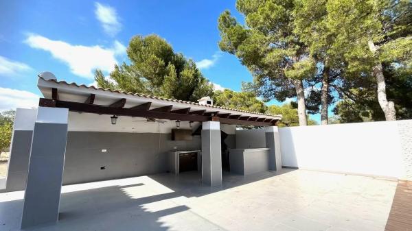 Casa independiente en avenida de Coloma