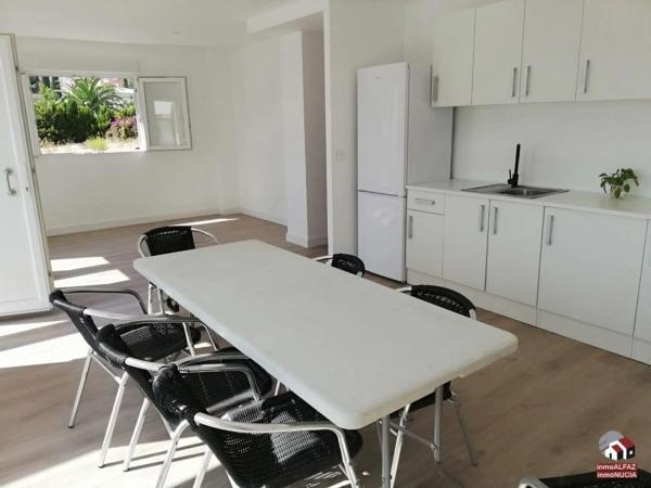 Casa independiente en avenida de Coloma