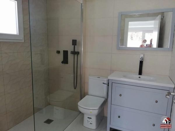 Casa independiente en avenida de Coloma