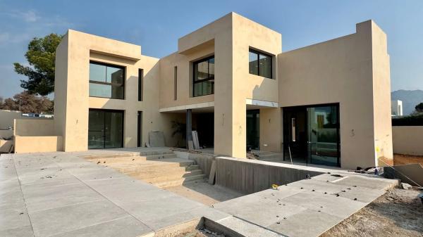 Casa independiente en calle Roma, 4