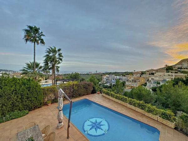 Casa independiente en calle Gregal