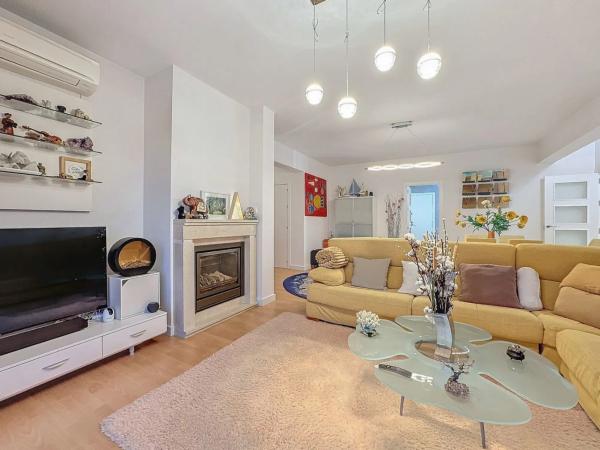 Casa independiente en calle Gregal