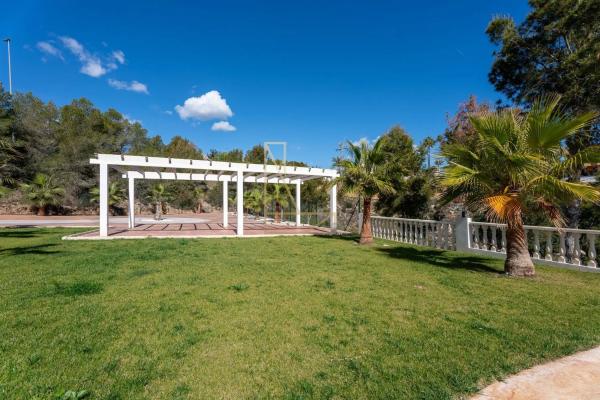 Casa independiente en calle Acacies