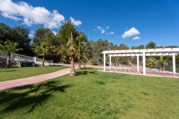 Casa independiente en calle Acacies