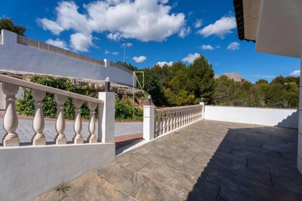 Casa independiente en calle Acacies