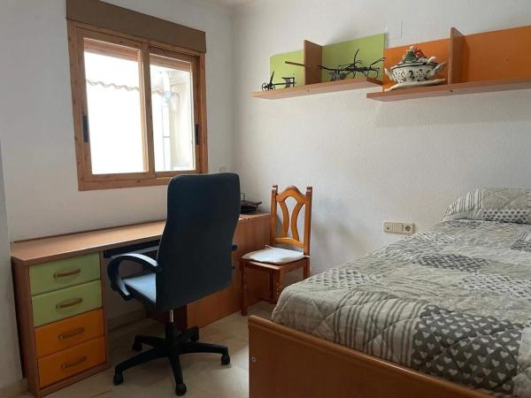 Chalet adosado en calle la Fonteta