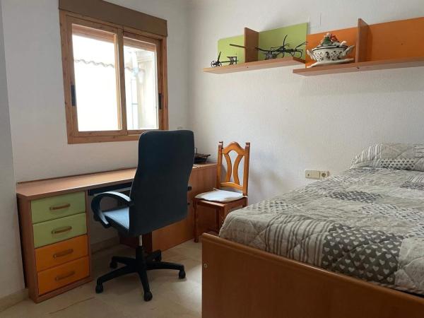 Chalet adosado en calle la Fonteta