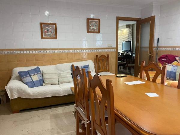 Chalet adosado en calle la Fonteta