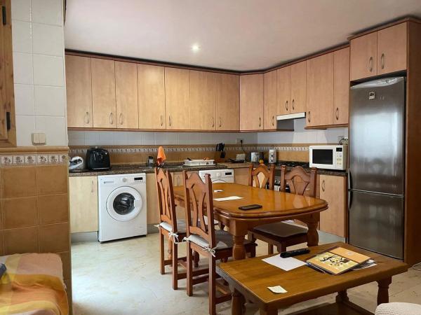 Chalet adosado en calle la Fonteta