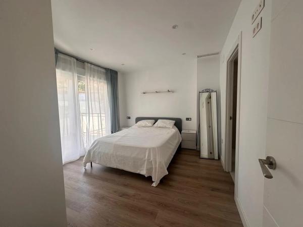 Casa independiente en avenida de Coloma