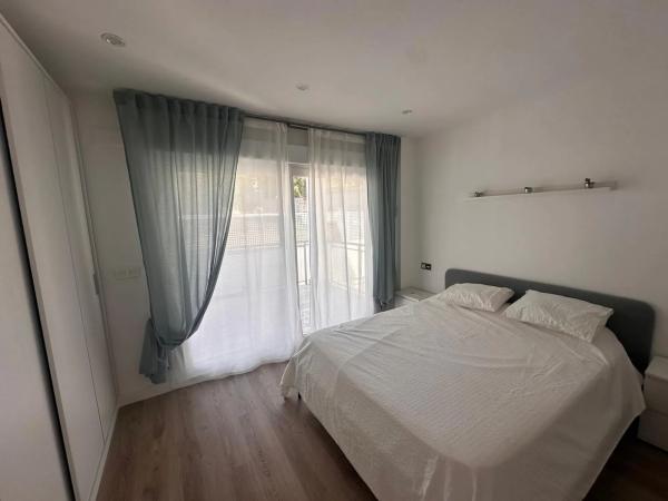 Casa independiente en avenida de Coloma