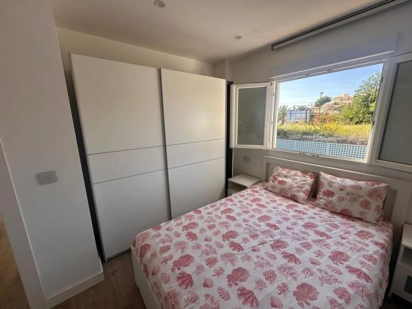 Casa independiente en avenida de Coloma