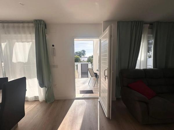 Casa independiente en avenida de Coloma