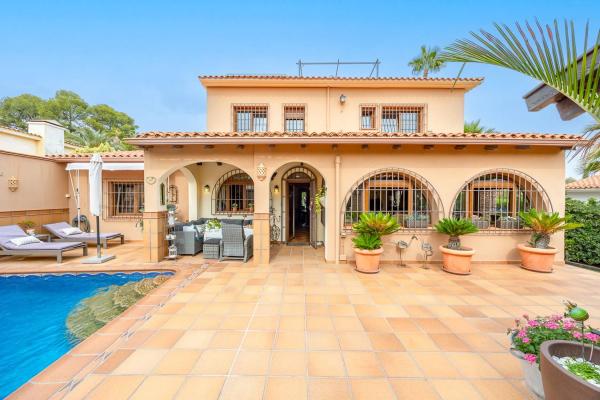 Casa independiente en calle flamenca