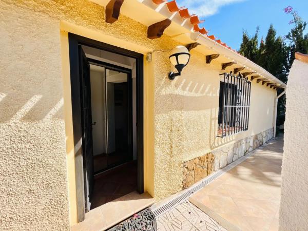 Casa independiente en calle Vall de Beneixama