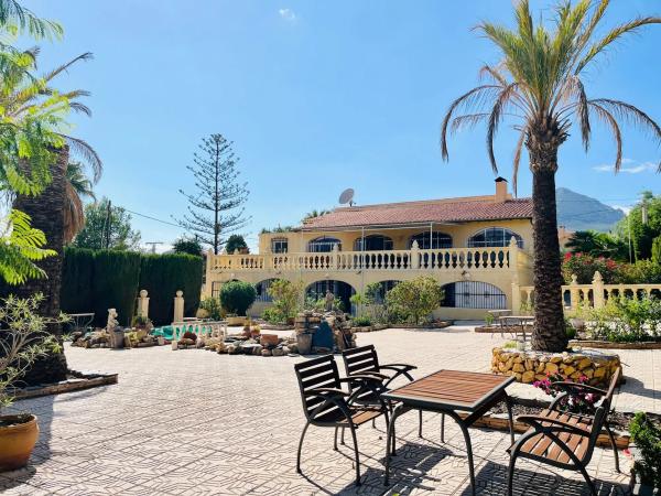 Casa independiente en calle Vall de Beneixama