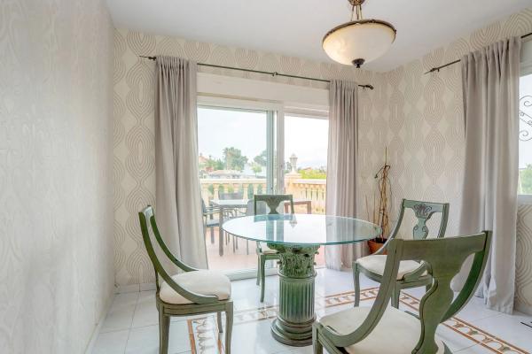 Casa independiente en avenida de Coloma