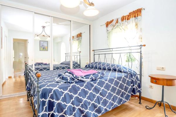 Casa independiente en avenida de Coloma