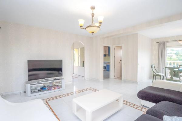 Casa independiente en avenida de Coloma