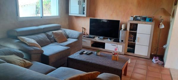 Casa independiente en calle Capellá, 6