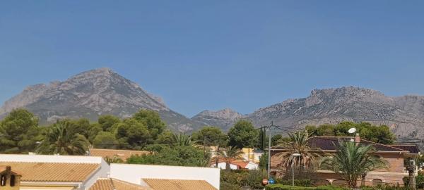 Casa independiente en calle Capellá, 6