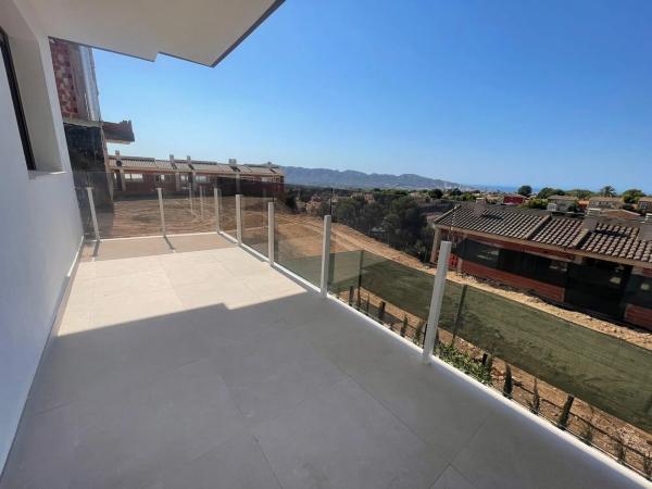 Chalet adosado en avenida Serra D'Aitana, 7