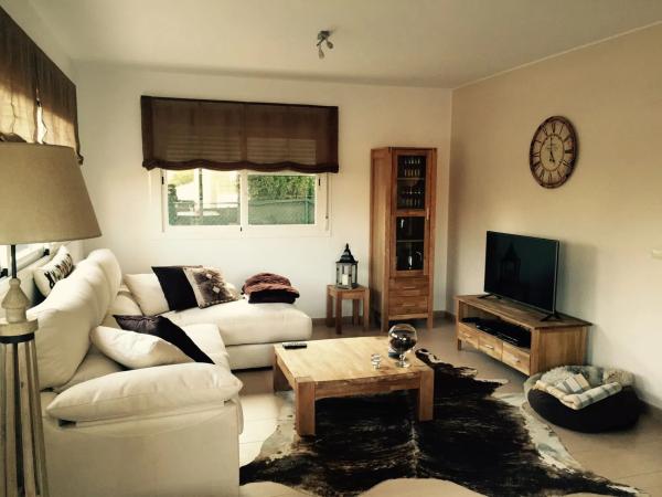 Casa independiente en calle Luxemburgo