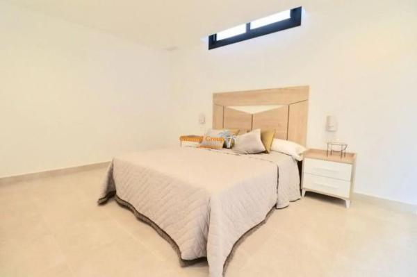 Chalet pareado en calle Barbados