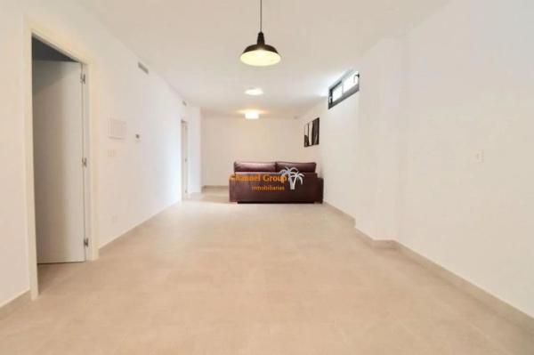 Chalet pareado en calle Barbados