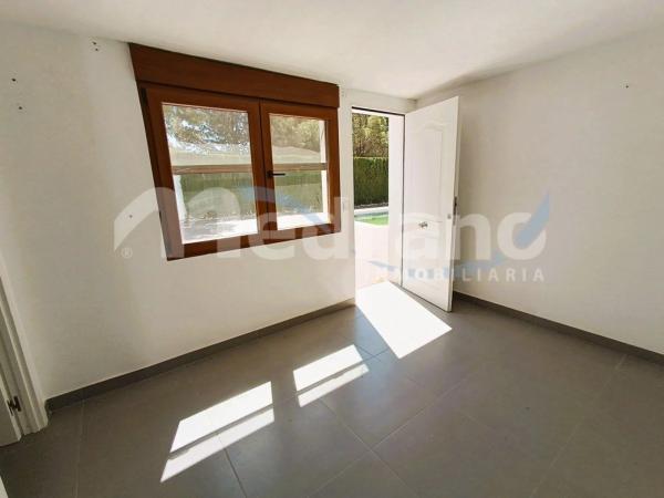 Casa independiente en avenida de Coloma, 131 -127