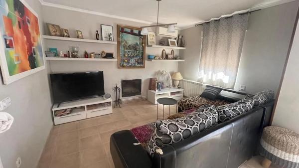 Casa independiente en calle Serrella